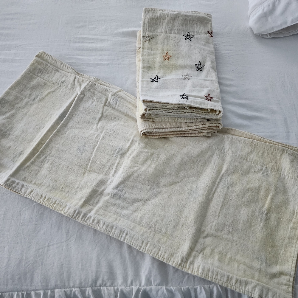 Prim Embroidered Star Valances (4) - Picture 3 of 3
